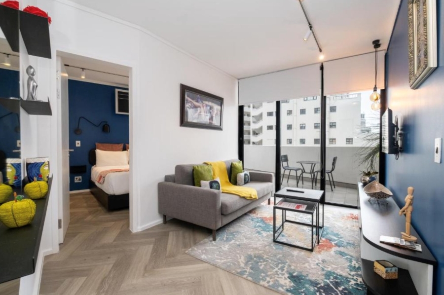 1 Bedroom Property for Sale in Sea Point Western Cape